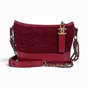 CHANEL Red Tweed & Leather Small Crossbody Handbag Zip Closure Chain Strap